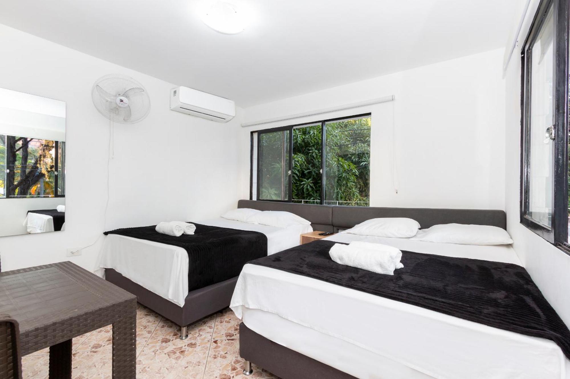Hotel De Leon Estadio Medellin Ngoại thất bức ảnh