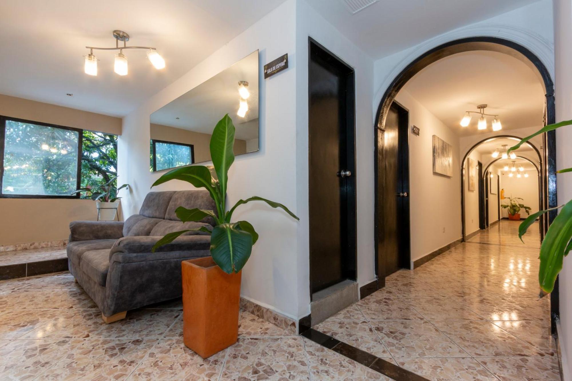 Hotel De Leon Estadio Medellin Ngoại thất bức ảnh